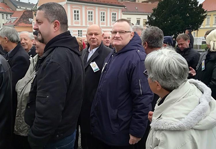 Vojni ordinarij 2017 04